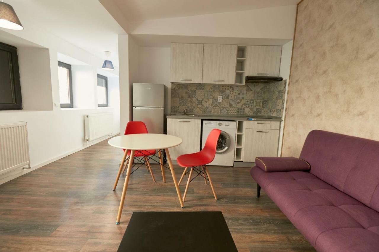 Stanford Apartments Бухарест Экстерьер фото